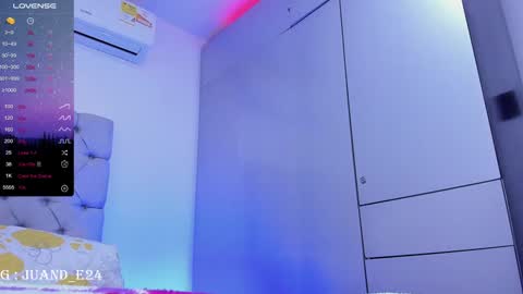 Snapshot of juande_24 chatting on 01.30.25 independent model online show from 01.30.25