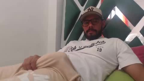 juanfe_style online show from 10.04.25