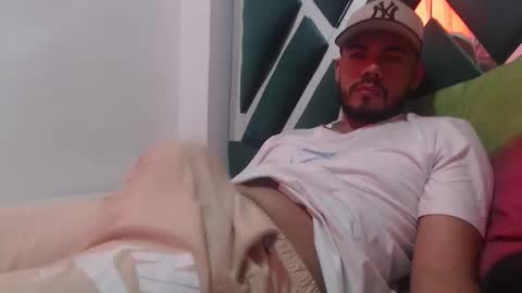 juanfe_style online show from 10.15.25