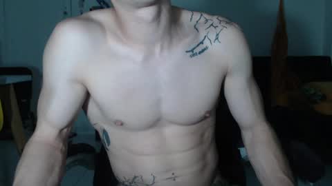 Snapshot of juanisimo_ chatting on 01.21.25 JUANISIMO online show from 01.21.25