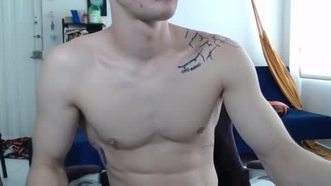 Snapshot of juanisimo_ chatting on 02.21.25 JUANISIMO online show from 02.21.25