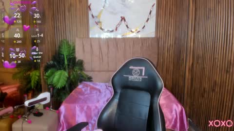 JUANITA online show from 04.09.26