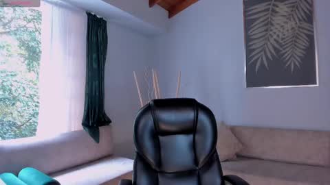 Juanita Clay online show from 03.02.25