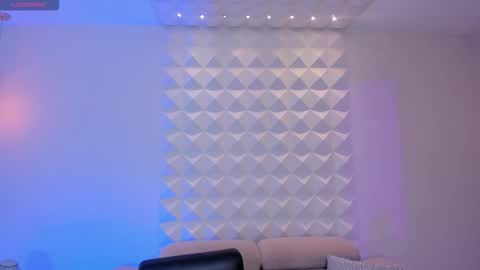 Juanita Clay online show from 09.15.25