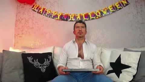 Snapshot of juank_fit45 chatting on 10.09.25 Juan k online show from 10.09.25