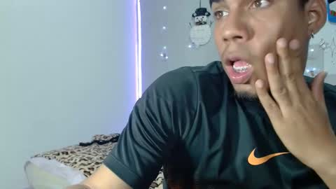 juanse_hot11 online show from 12.30.24