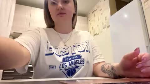 Snapshot of judevalenti chatting on 10.18.25 JudeValenti online show from 10.18.25