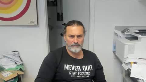 Snapshot of juergenkru chatting on 11.17.25 Giovanni50pro online show from 11.17.25