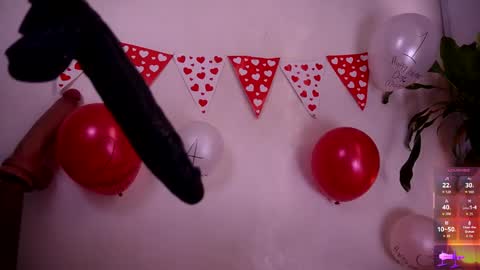 Snapshot of juice6abby9 chatting on 02.14.26 Sisi online show from 02.14.26