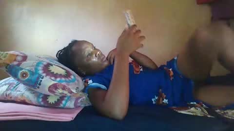 Snapshot of juice_petite3 chatting on 01.29.25 juice_petite3 online show from 01.29.25