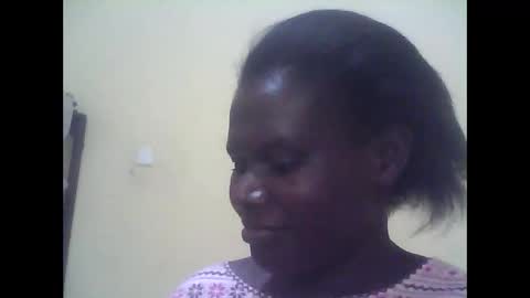 Snapshot of juicy576808 chatting on 02.22.25 zainabu online show from 02.22.25