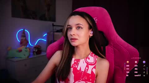 Snapshot of juicy___angel chatting on 02.19.25 Angelina online show from 02.19.25