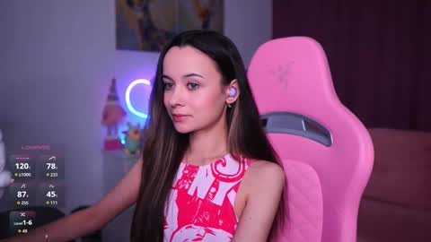 Snapshot of juicy___angel chatting on 02.16.26 Angelina online show from 02.16.26