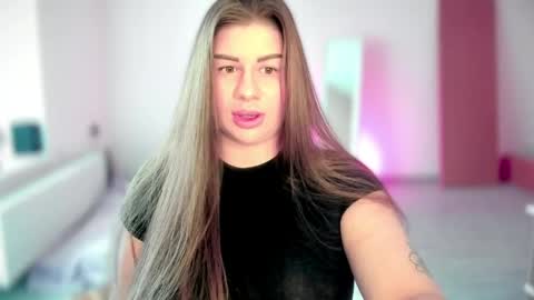 Elena online show from 05.17.26