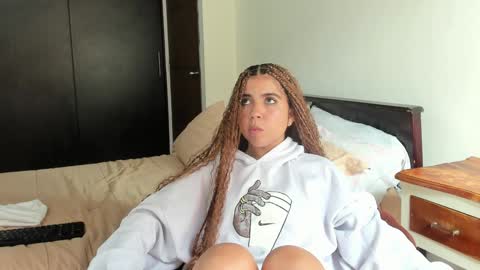 Snapshot of juieth_gv chatting on 01.24.25 Andry but call me yulieth online show from 01.24.25