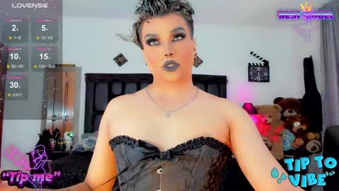 Snapshot of jujubee_lander chatting on 01.09.25 Jujubee online show from 01.09.25