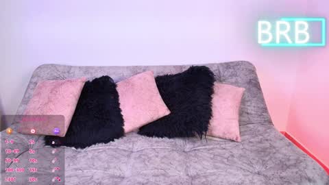 Jules and Gia online show from 04.04.26