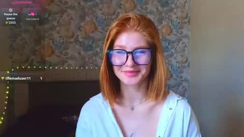 Snapshot of juli_ginger chatting on 07.12.26 Julia online show from 07.12.26