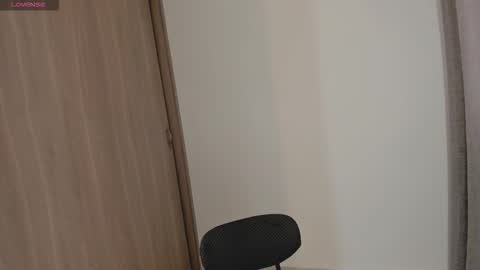 Snapshot of juli_hairy chatting on 10.11.25 Juli Modelo Independiente online show from 10.11.25