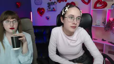 juli kisss online show from 03.11.26