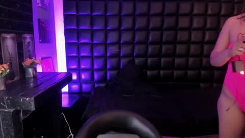 Snapshot of juli_w1 chatting on 02.20.26 julieta online show from 02.20.26