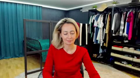 julia__cherry_ online show from 05.12.26
