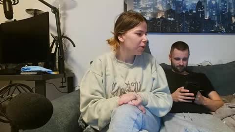 julia_official online show from 02.17.25