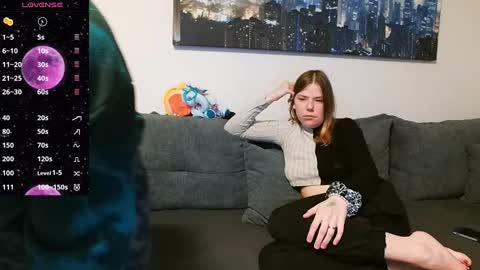 julia_official online show from 03.08.25