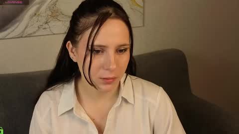 Julia Shyy online show from 05.12.26