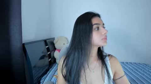 julia_strauns online show from 01.09.26