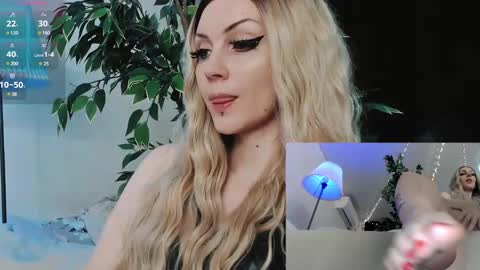 Snapshot of julia_wilson chatting on 03.04.25 ALL MY CONTENT at online show from 03.04.25