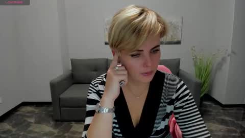 Julia online show from 12.12.24