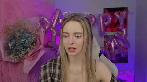 Snapshot of juliabrewwer chatting on 09.11.25 Julia online show from 09.11.25