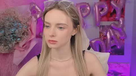 Snapshot of juliabrewwer chatting on 09.15.25 Julia online show from 09.15.25