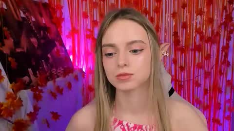 Snapshot of juliabrewwer chatting on 10.30.25 Julia online show from 10.30.25