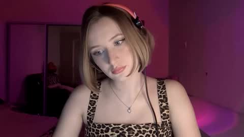 Snapshot of juliahupman chatting on 02.18.26 Kate online show from 02.18.26