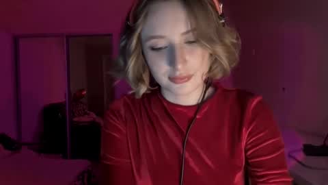 Snapshot of juliahupman chatting on 02.21.26 Kate online show from 02.21.26