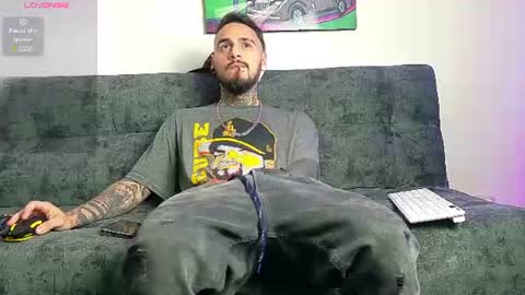Snapshot of julian_tattoo chatting on 07.08.26 Julian independent model online show from 07.08.26