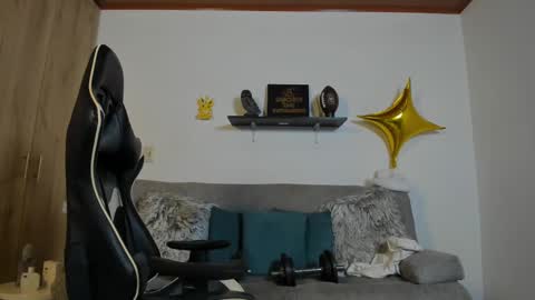 julian_wallace online show from 09.10.25