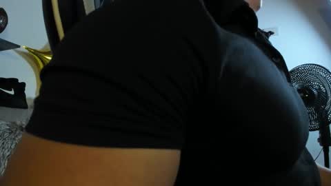 julian_wallace online show from 11.05.25