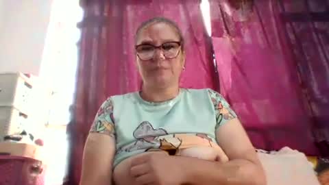 julianaputa online show from 06.19.26
