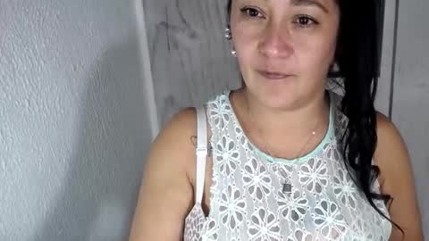 julianawet_25 online show from 02.28.26