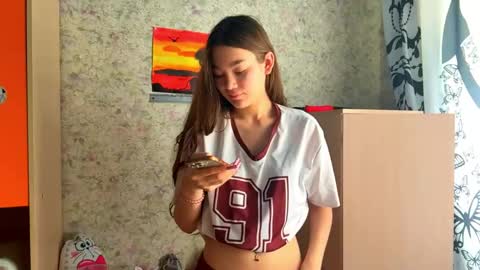 Snapshot of julianeaukamp chatting on 05.12.26 Viola online show from 05.12.26