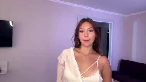 Snapshot of julicy chatting on 08.08.26 Julia online show from 08.08.26