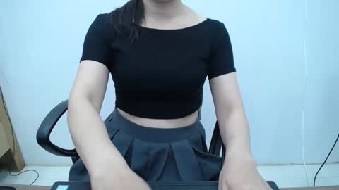 julie9x online show from 04.16.26