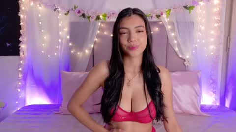 Juliet Bennet online show from 03.17.26