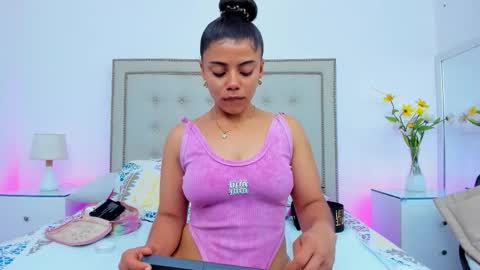 Julieehabubu online show from 03.04.26