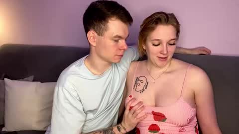 Julie and Thomas online show from 09.22.25