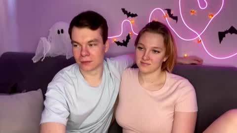 Julie and Thomas online show from 10.27.25