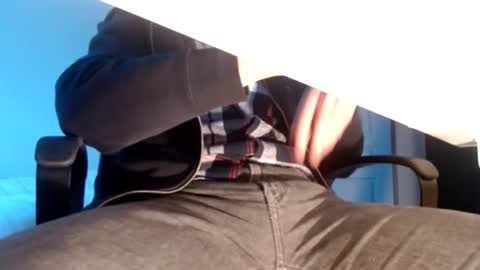 Snapshot of juliendif chatting on 11.04.25 juliendif online show from 11.04.25